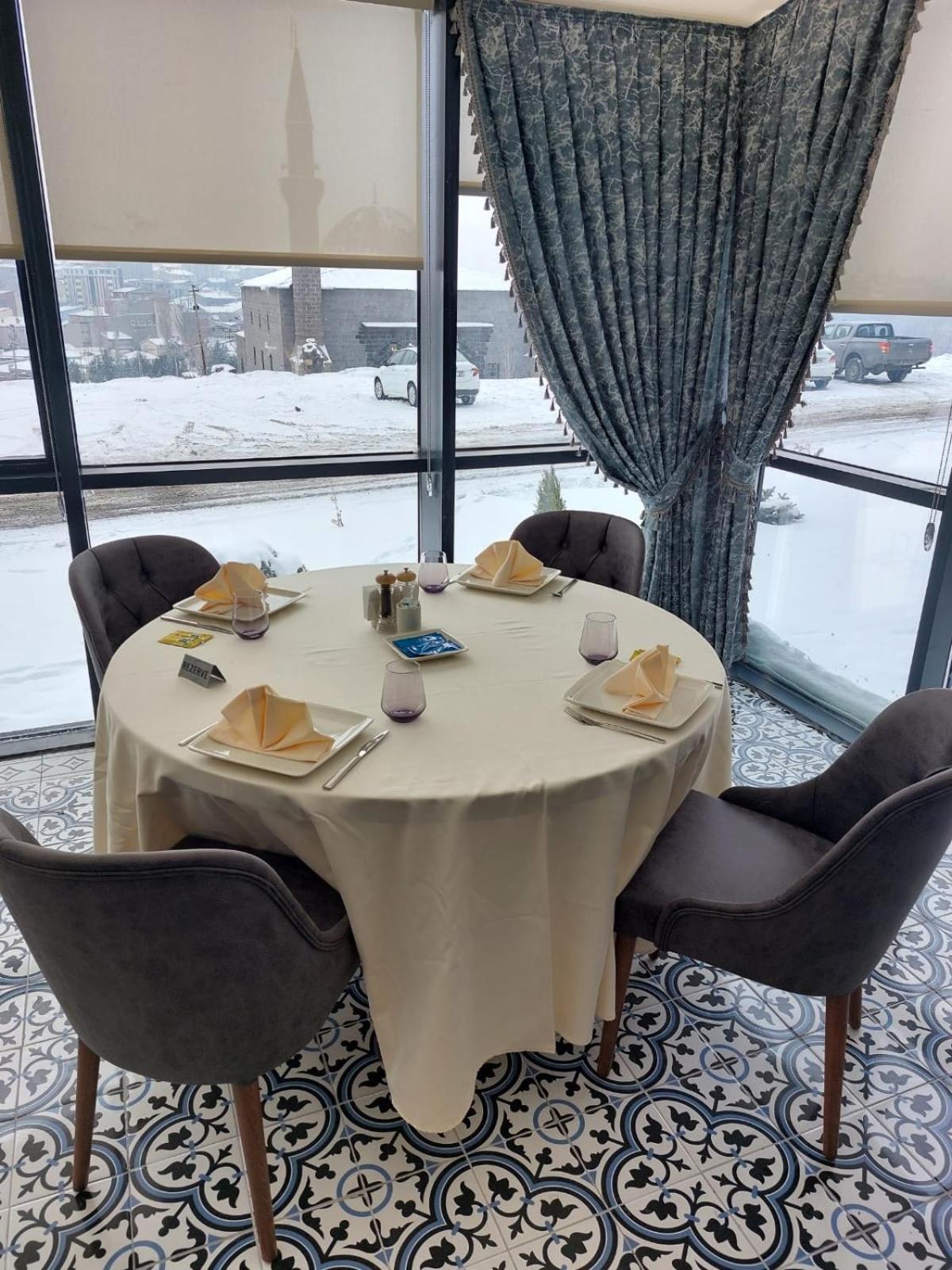 Ve Hotels Beylerbeyi Sarayi Kars Extérieur photo